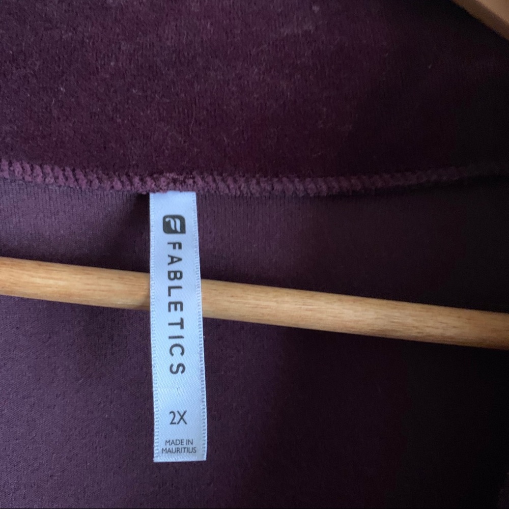 Fabletics Half Zip Plumb Pullover Size 2x - image 4